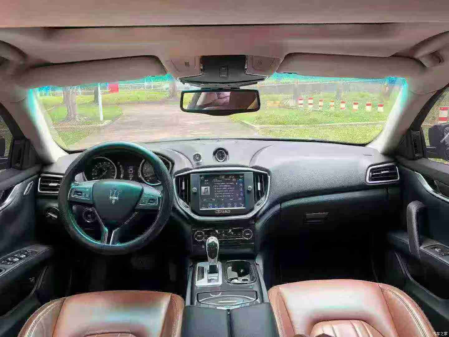 Maserati Ghibli, 2015 9