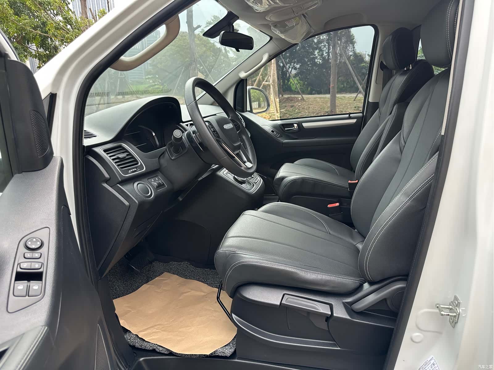 Maxus G20, 2023 12