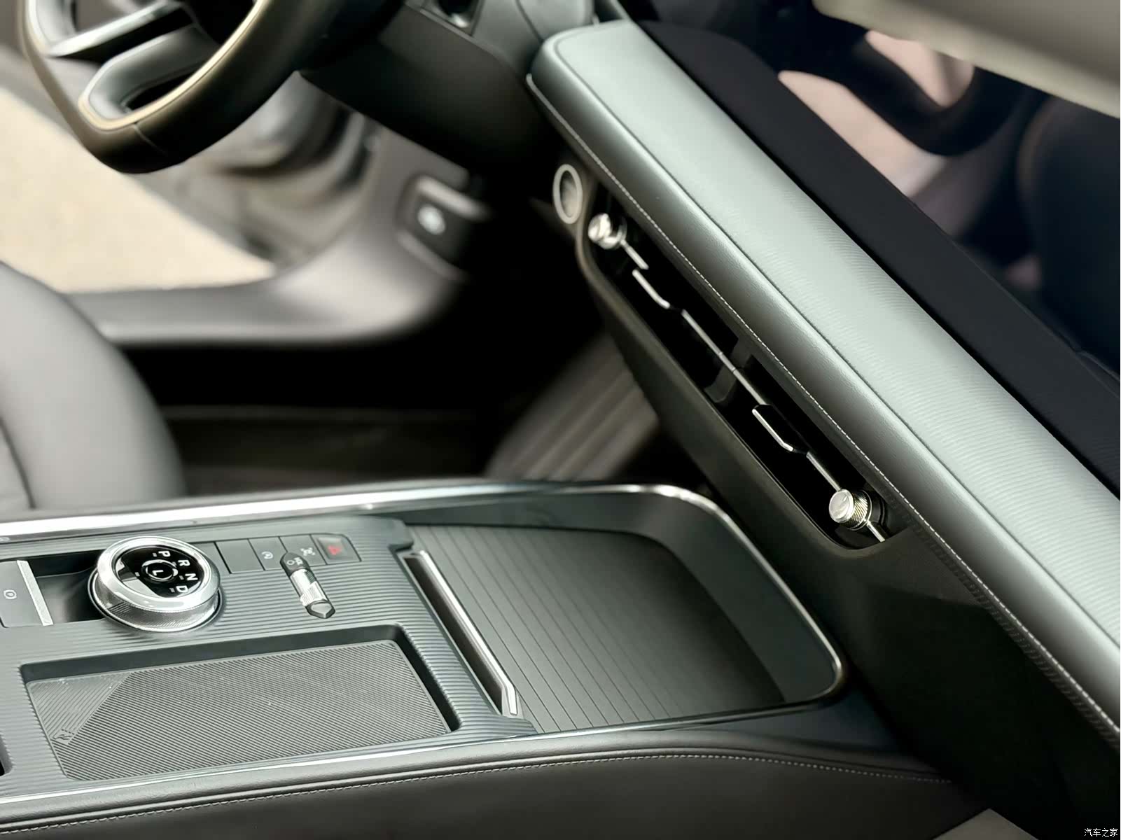 Ford Mondeo, 2025 15