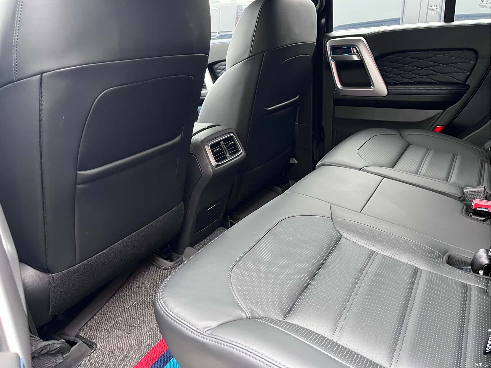 BAIC BJ40, 2025 17