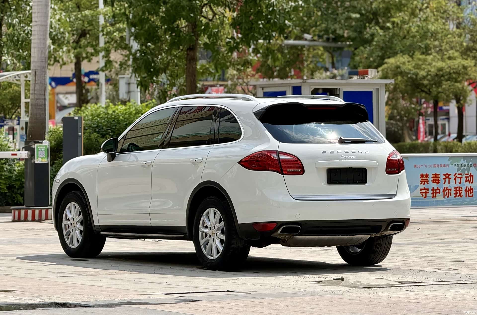 Porsche Cayenne, 2013 6