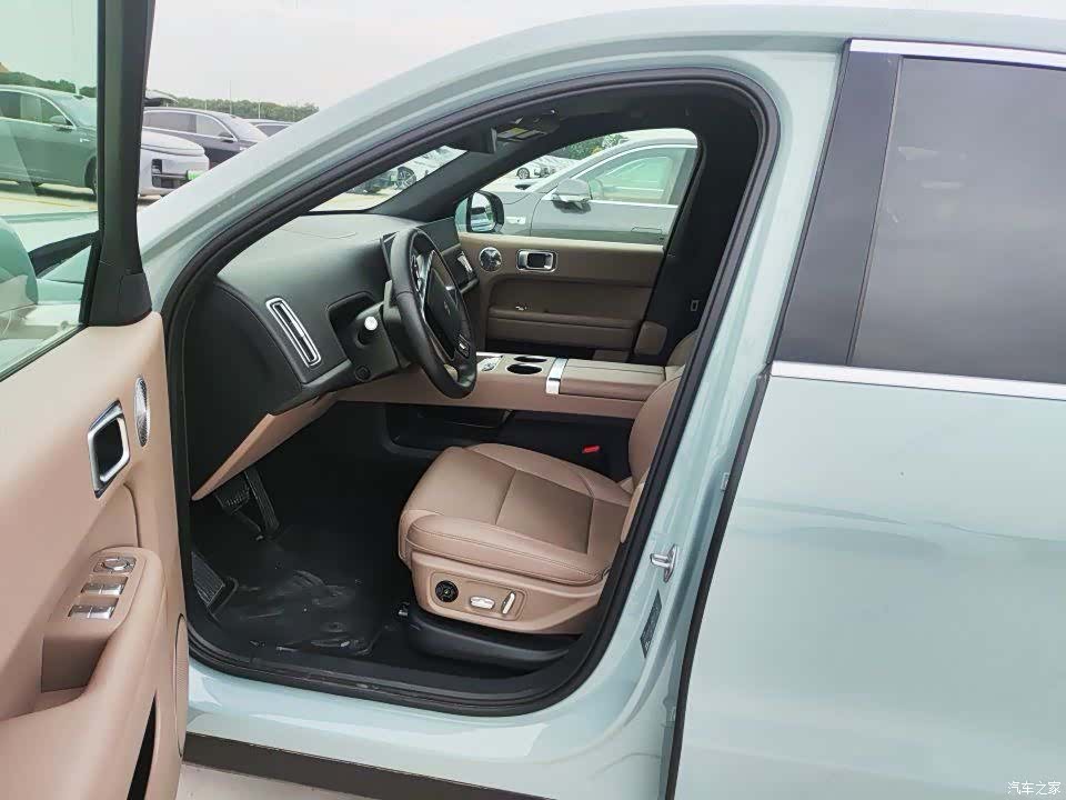 Li Auto L6, 2025 все фото