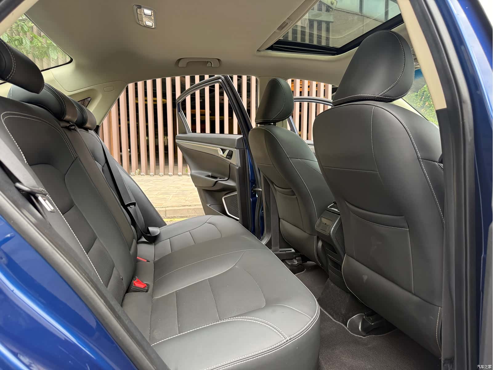 Geely Emgrand, 2018 14