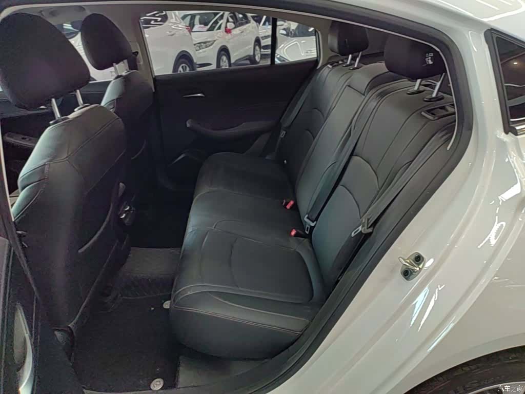 Roewe i5, 2025 17
