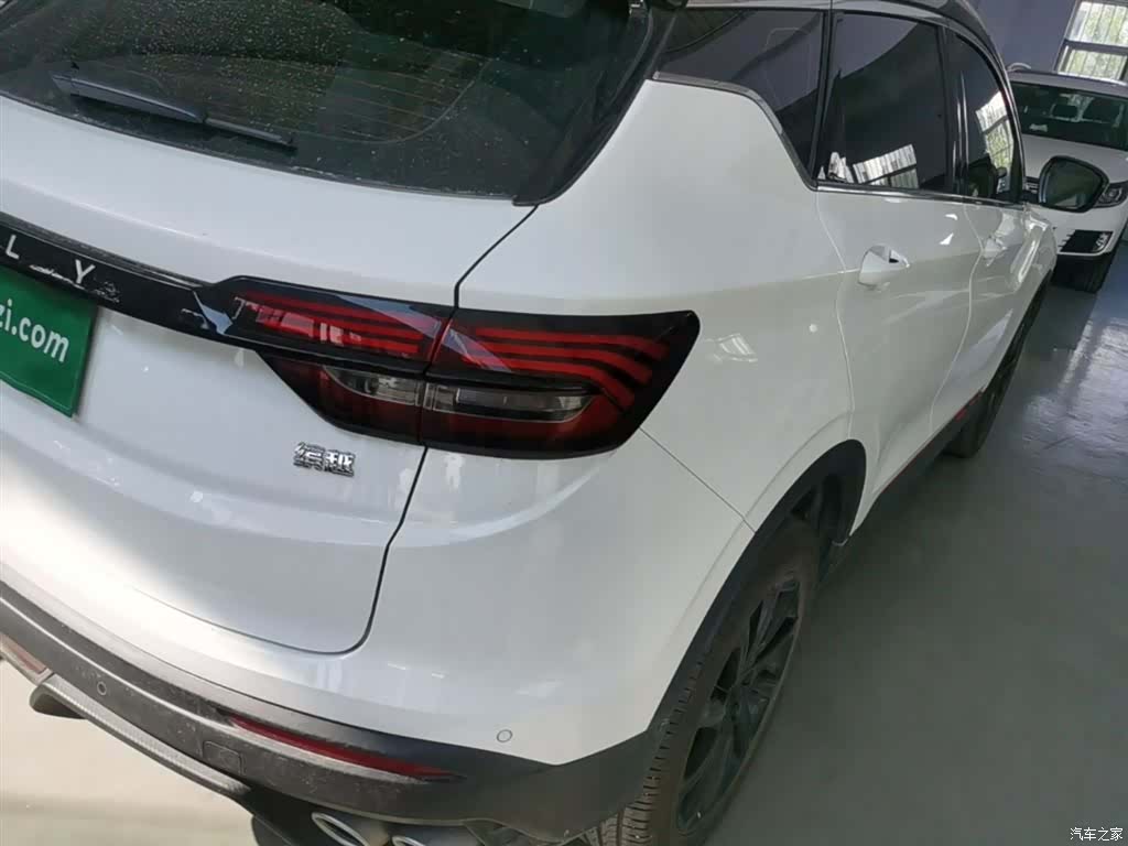 Geely Coolray, 2023 8