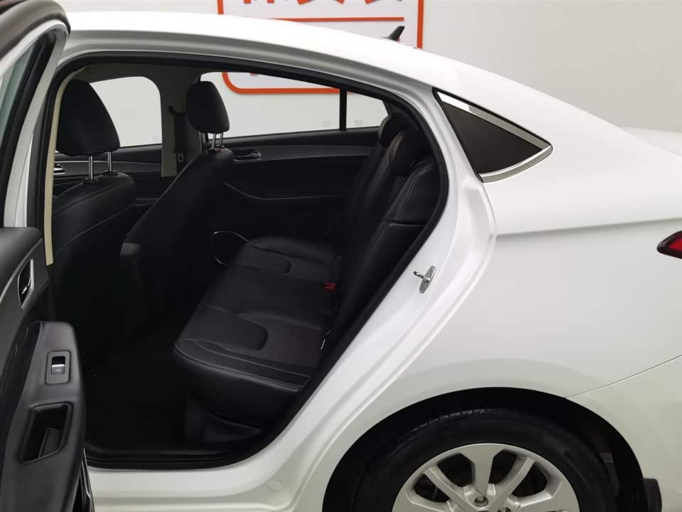 Chery Arrizo 5
