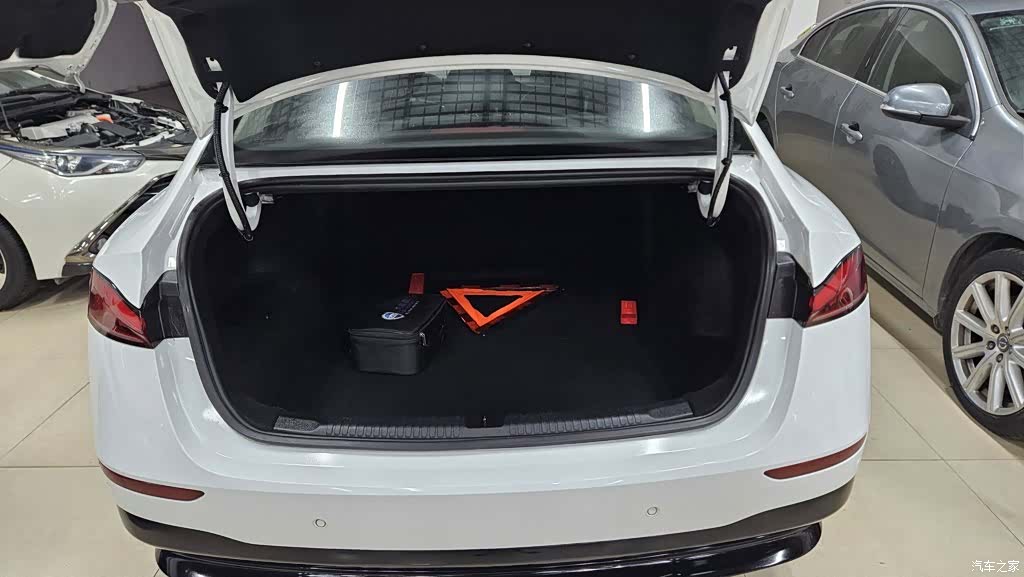 Roewe D7, 2025 10