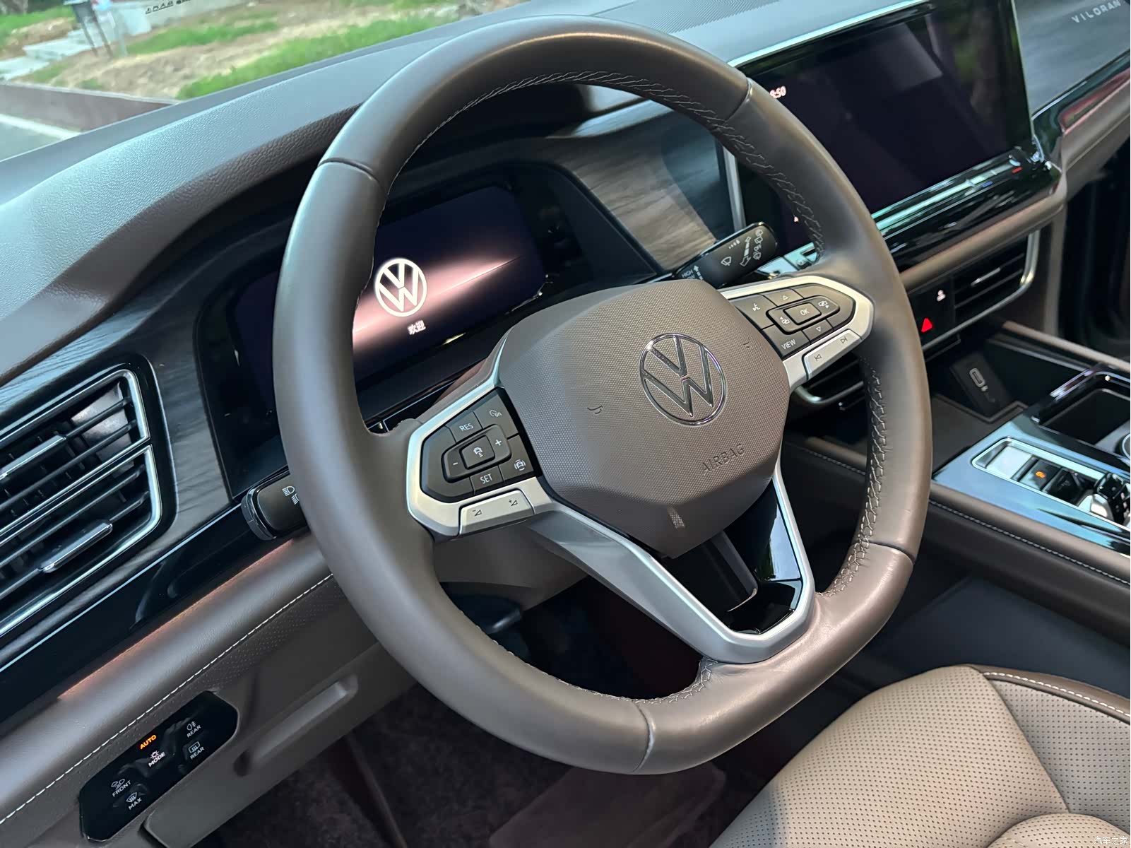 Volkswagen Viloran, 2022 10