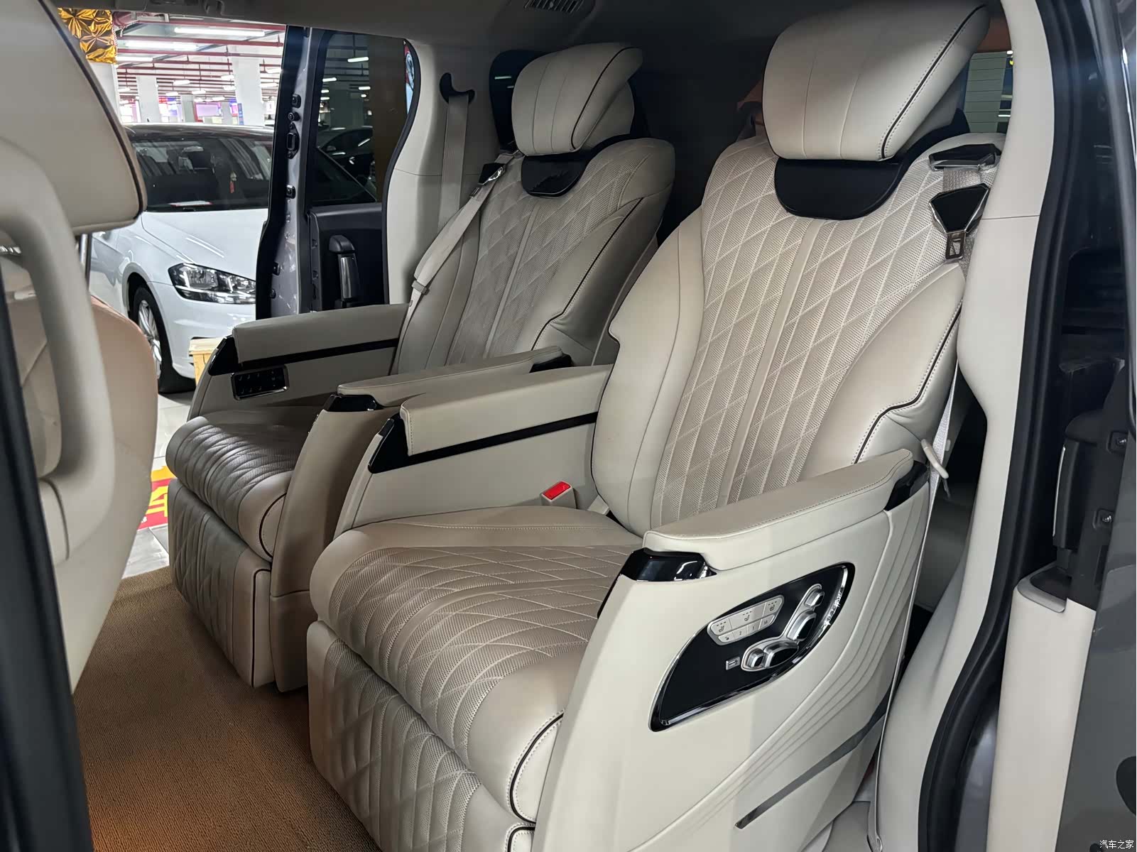 Buick GL8, 2022 7