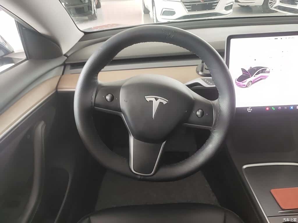 Tesla Model 3, 2023 11