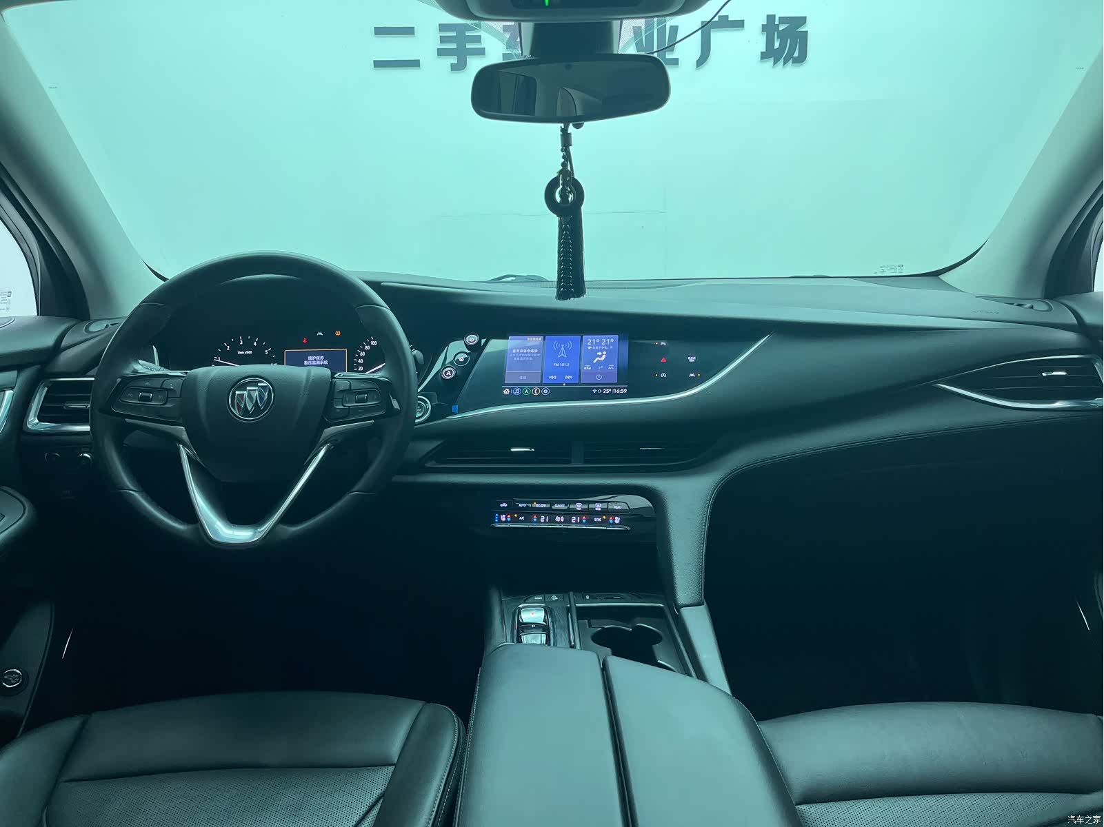Buick Enclave, 2021 10