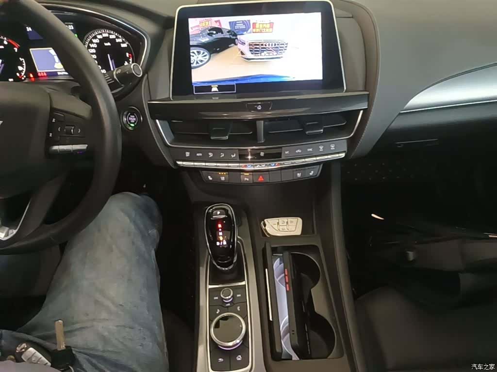Cadillac CT5, 2022 14