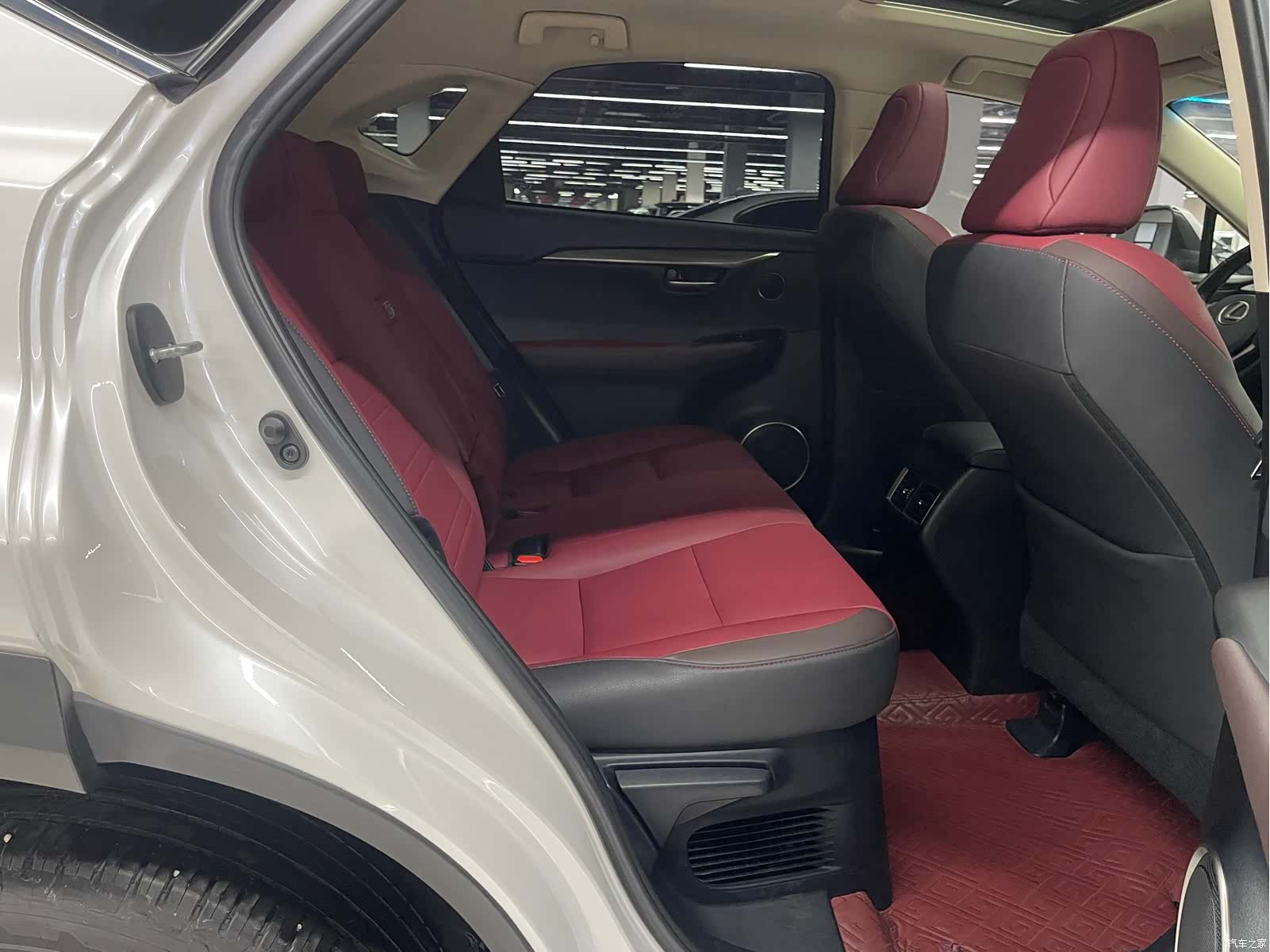 Lexus NX, 2018 13