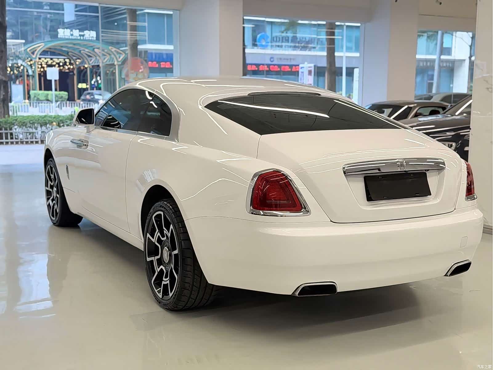 Rolls-Royce Wraith, 2015 12
