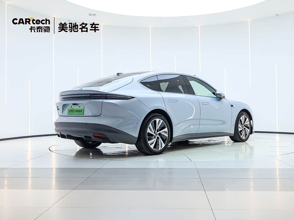 NIO ET5
