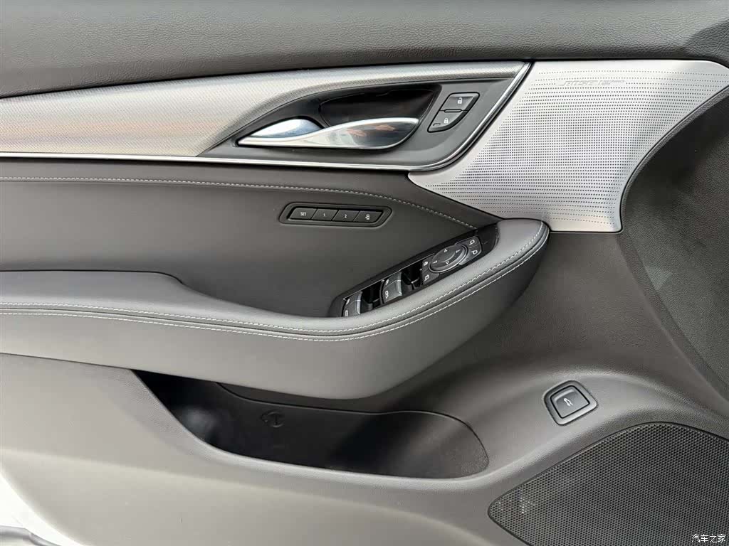 Cadillac CT5, 2022 21