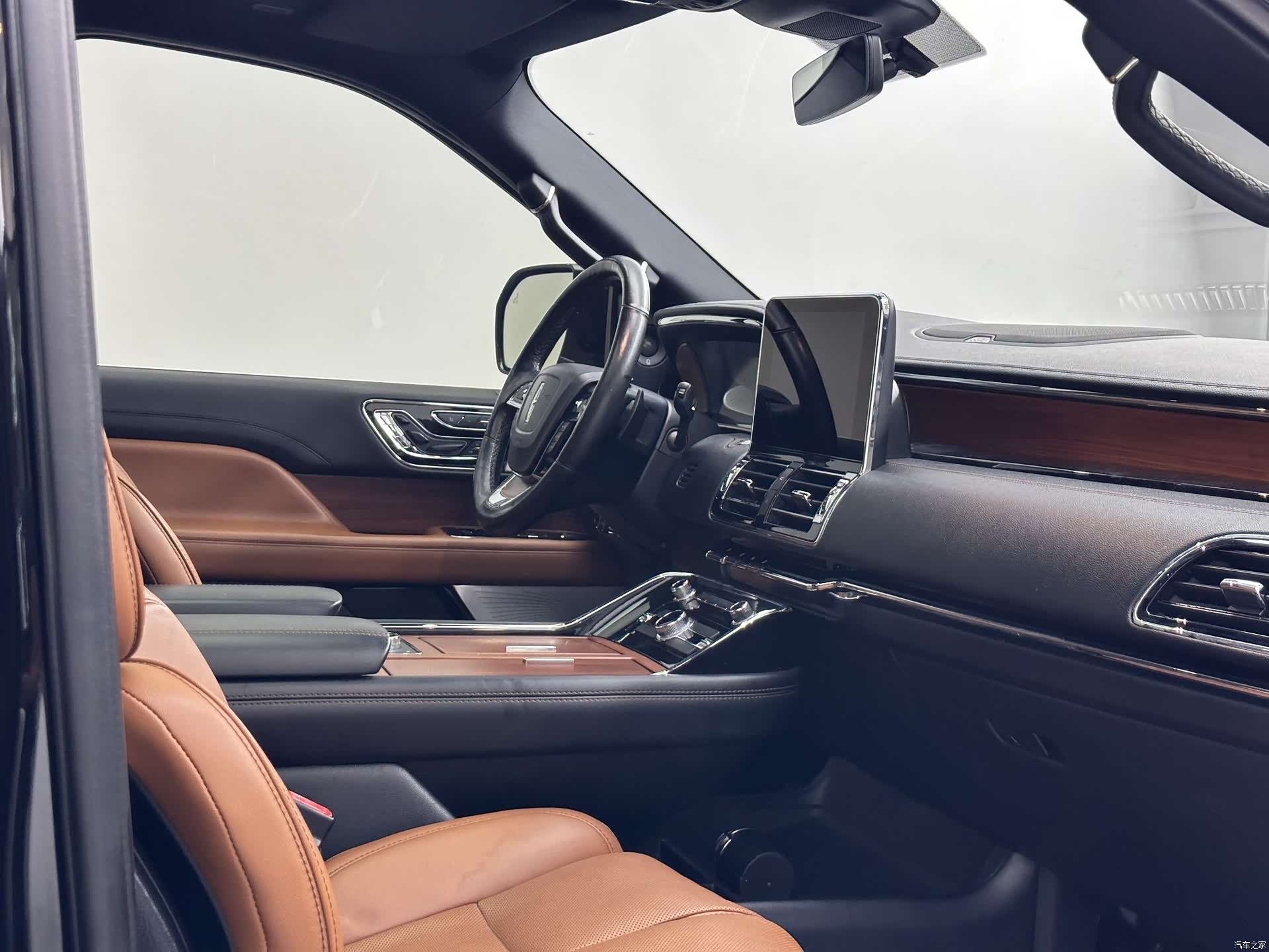 Lincoln Navigator, 2019 18