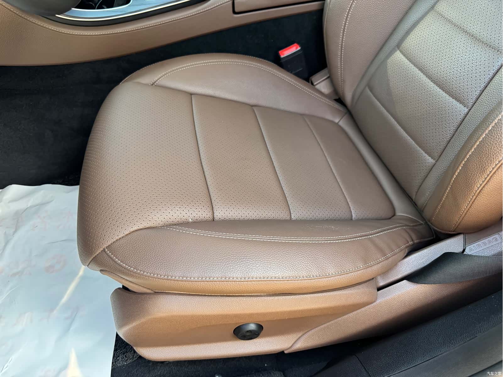 Mercedes-Benz E-Class, 2019 6
