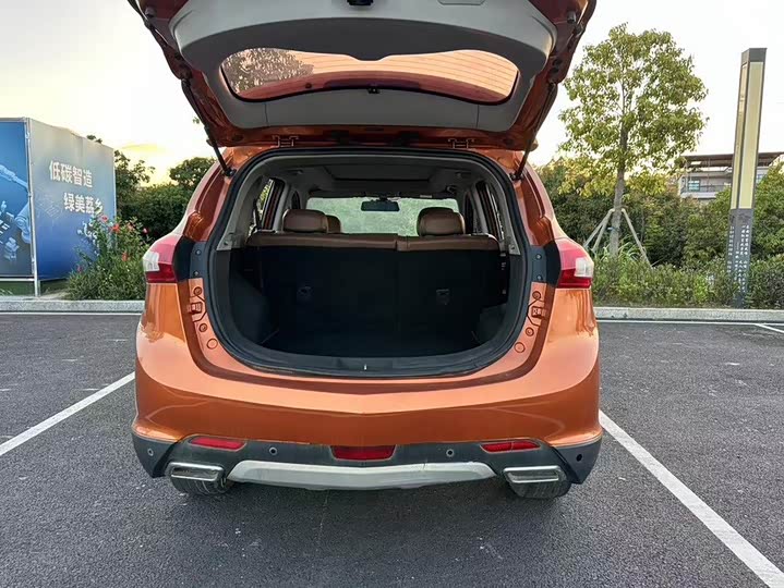 BAIC Weiwang S50 2016 1.5T МКПП le dong zun xiang xing