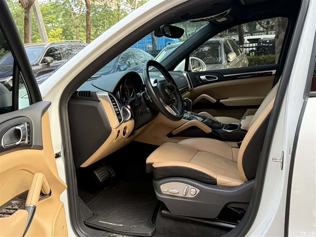 Porsche Cayenne, 2017 12