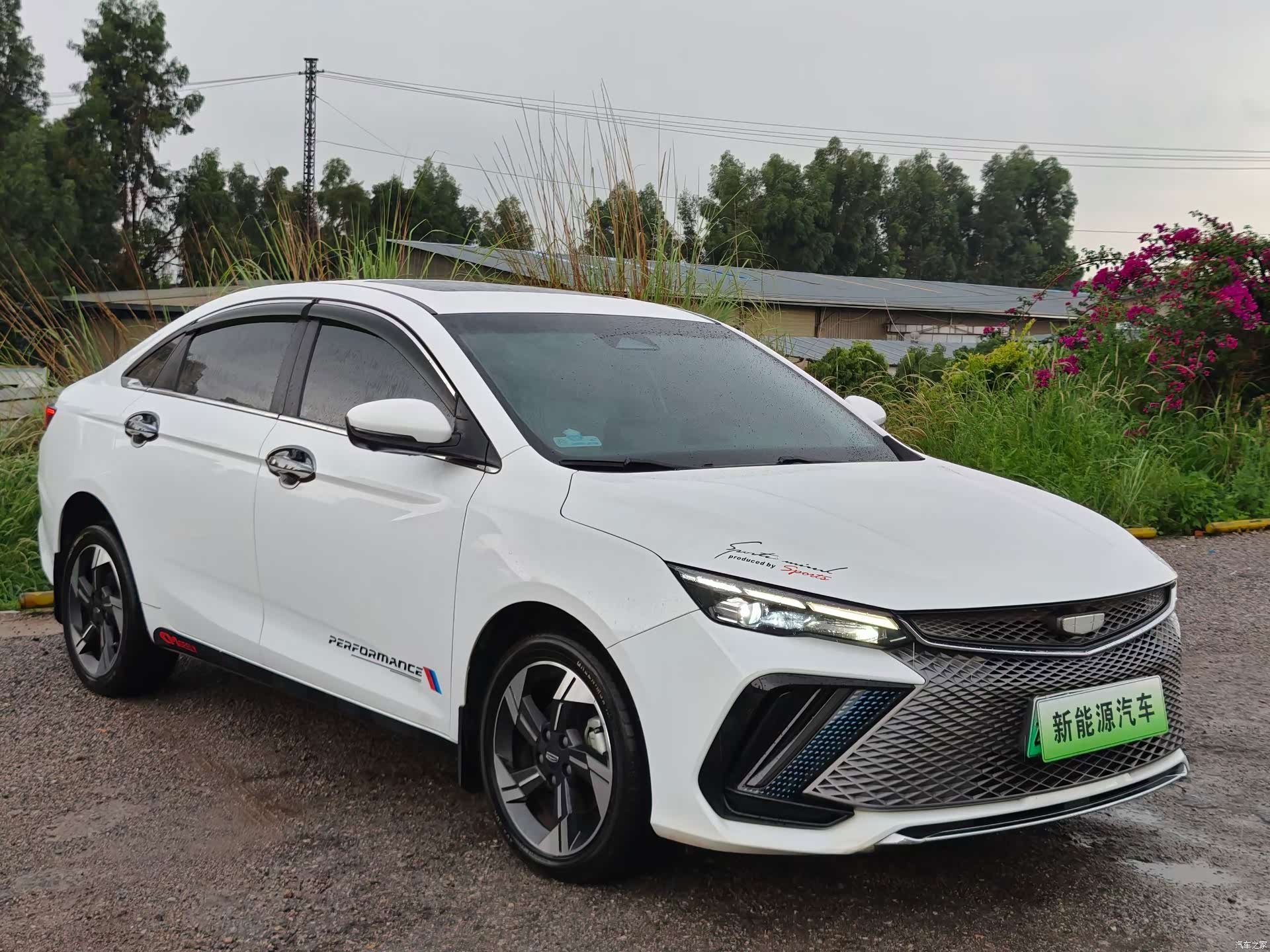 Geely Emgrand, 2023 3