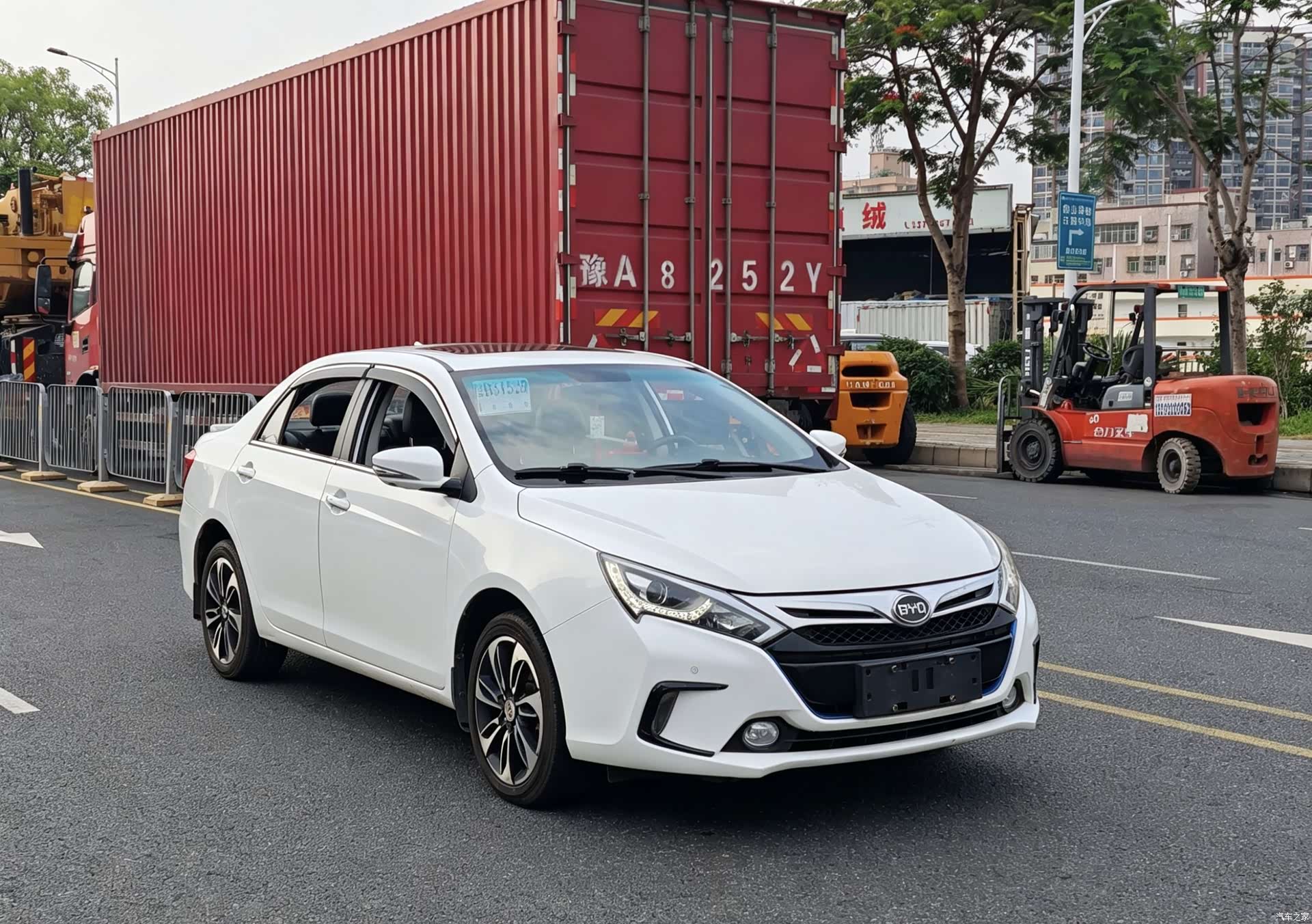 BYD Qin, 2016 3