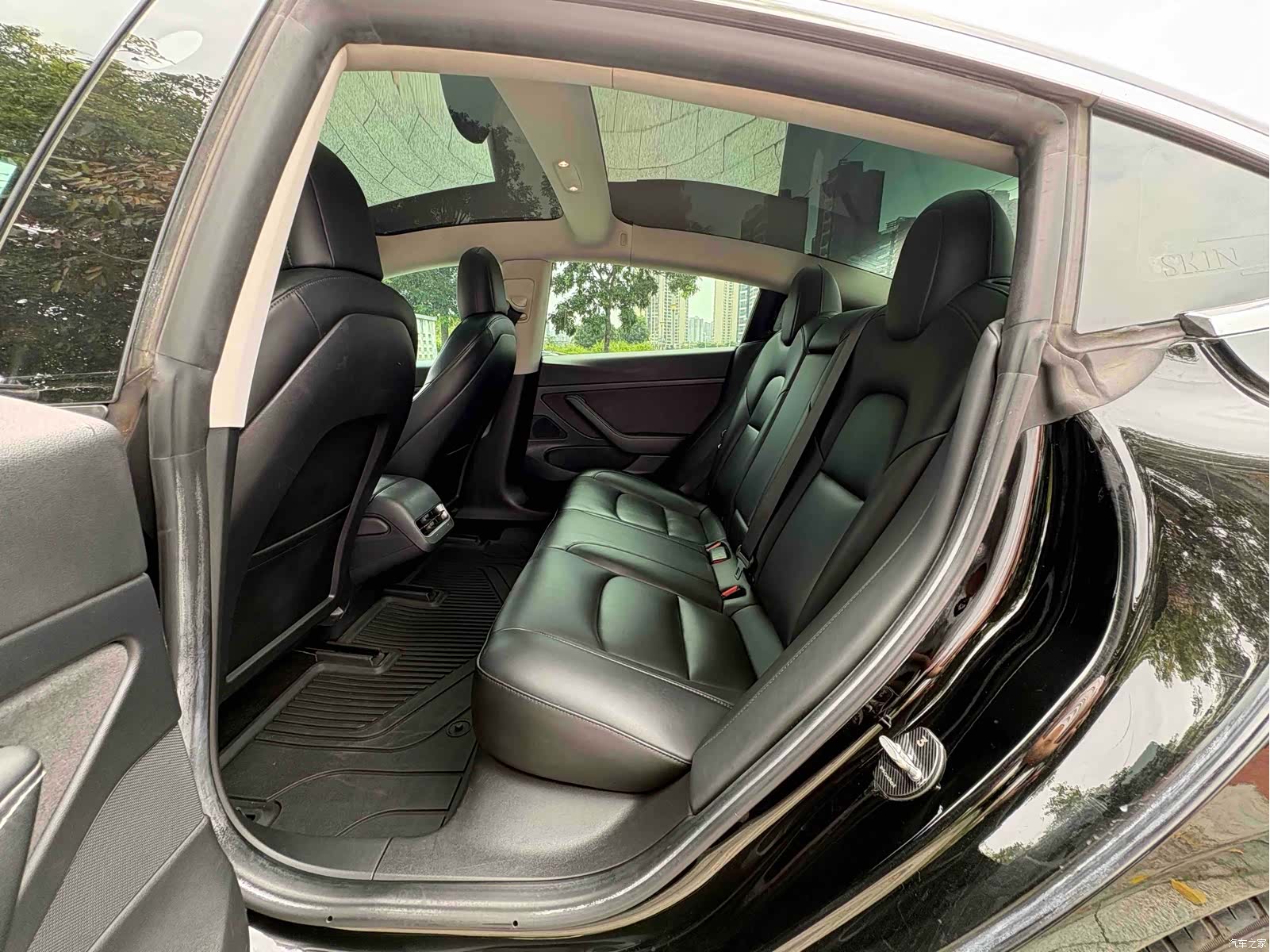 Tesla Model 3, 2020 6