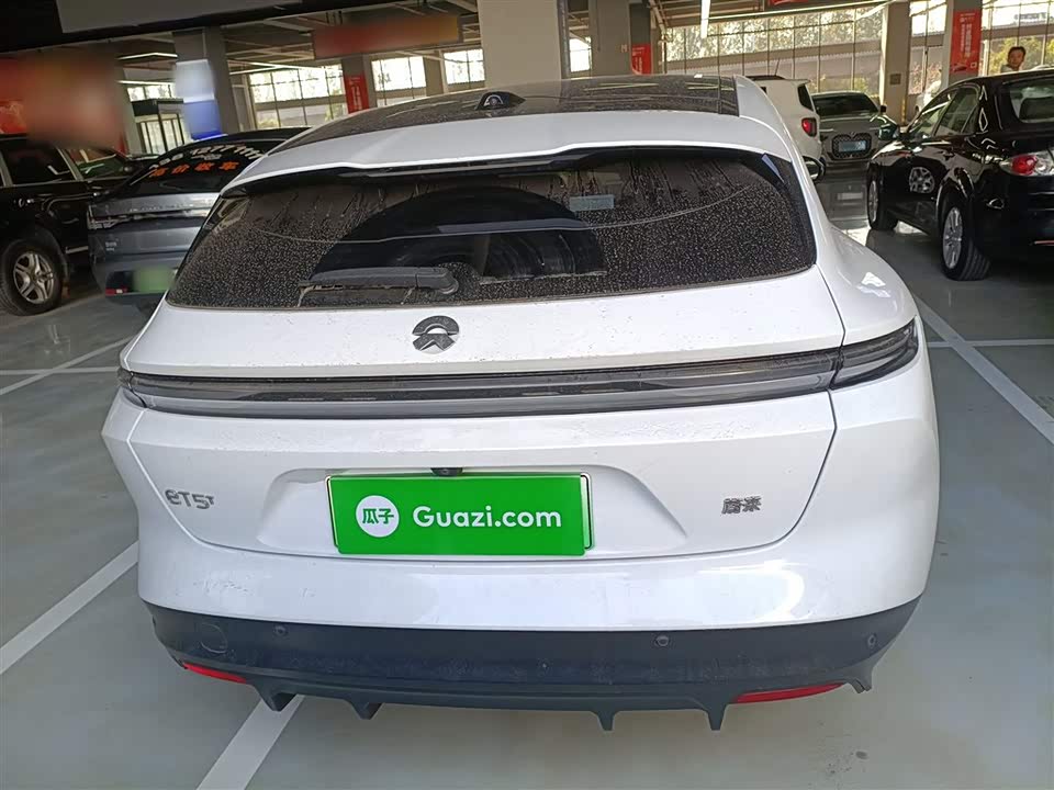 NIO ET5T