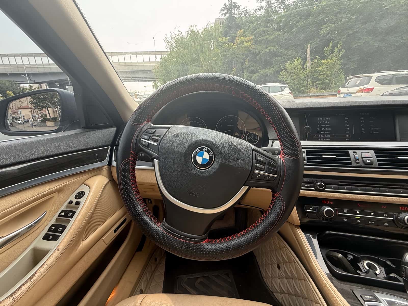 BMW 5 Series, 2011 8