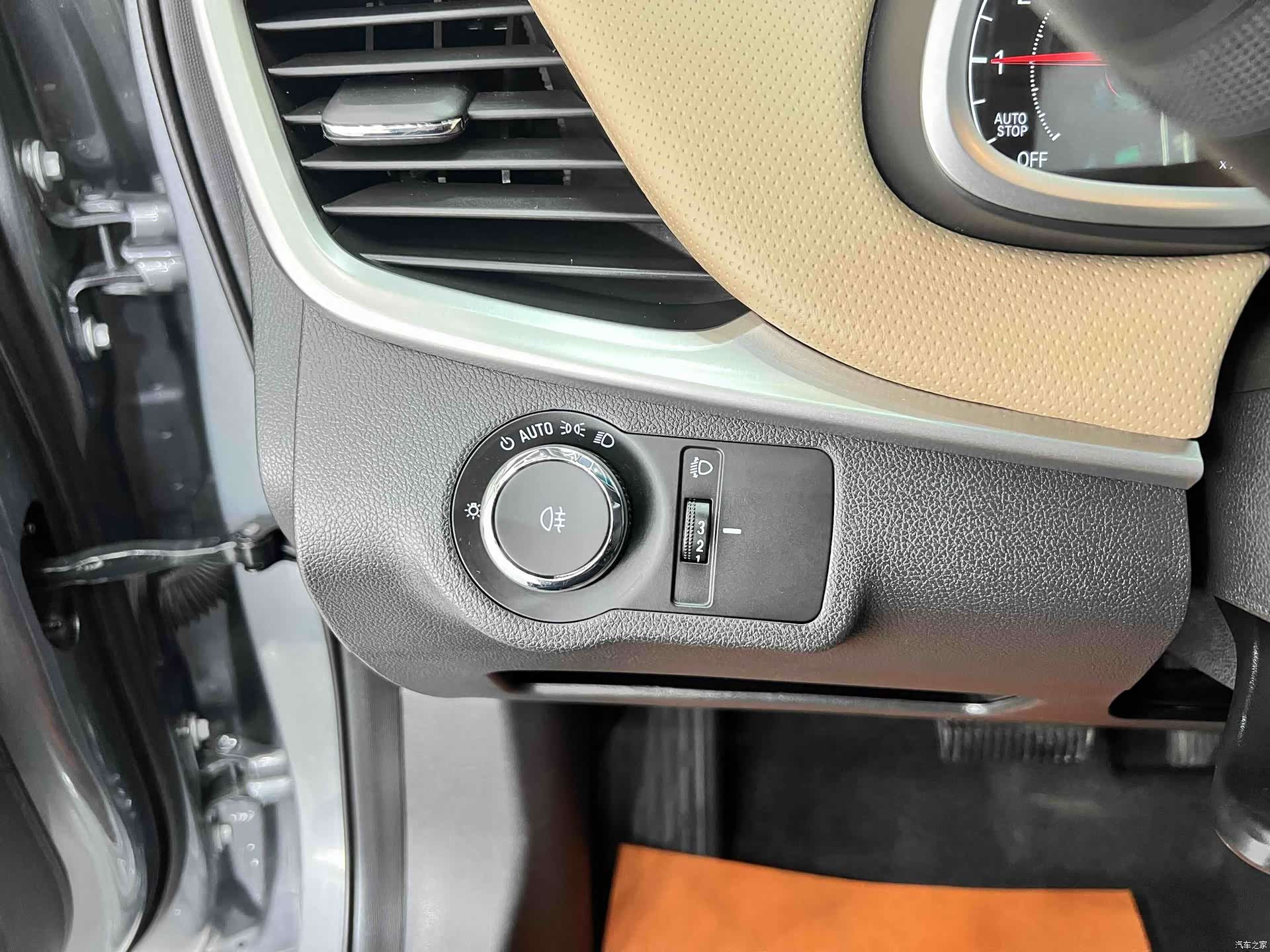 Chevrolet 320, 2023 10