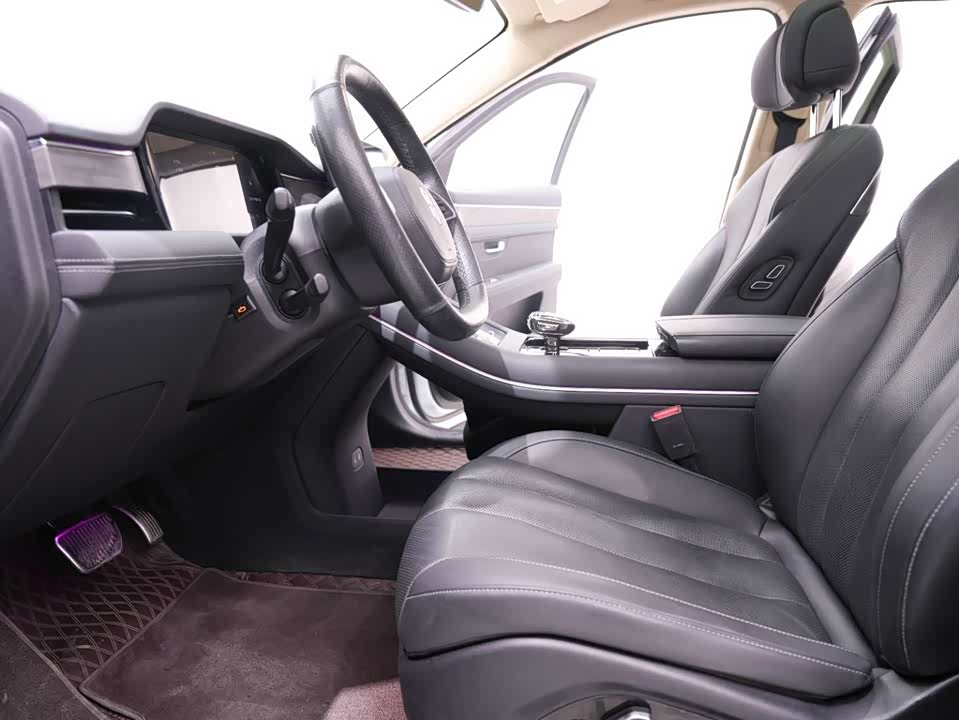 AITO Ask the world M7