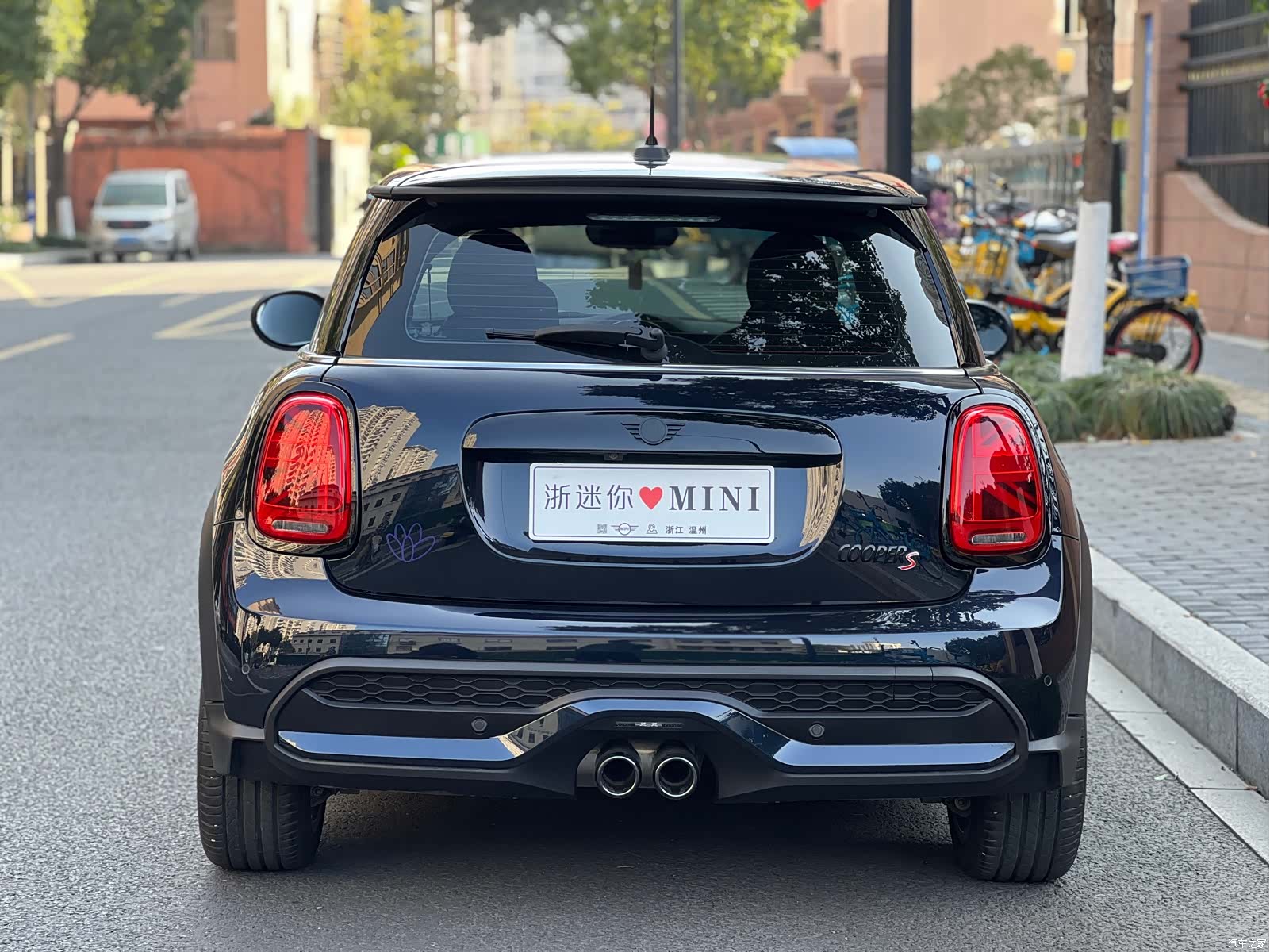 Mini Cooper, 2024 все фото