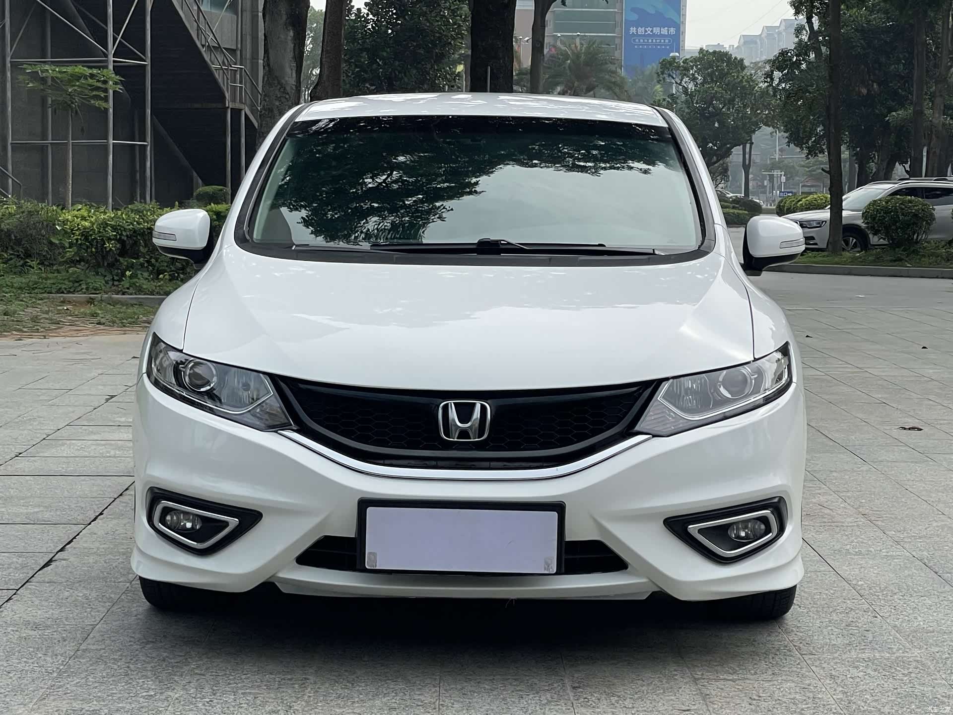 Honda Jade, 2014 3