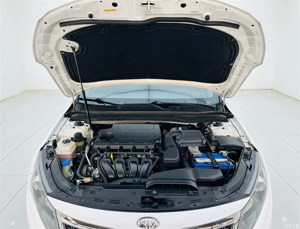 Kia K5, 2011 23