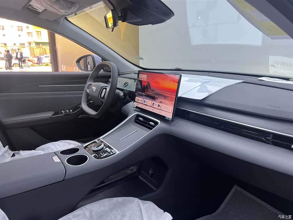Geely Galaxy L6, 2025 23