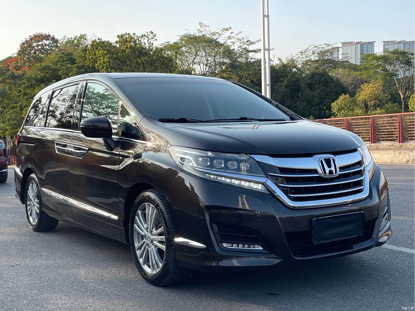 Honda Elysion, 2017 3