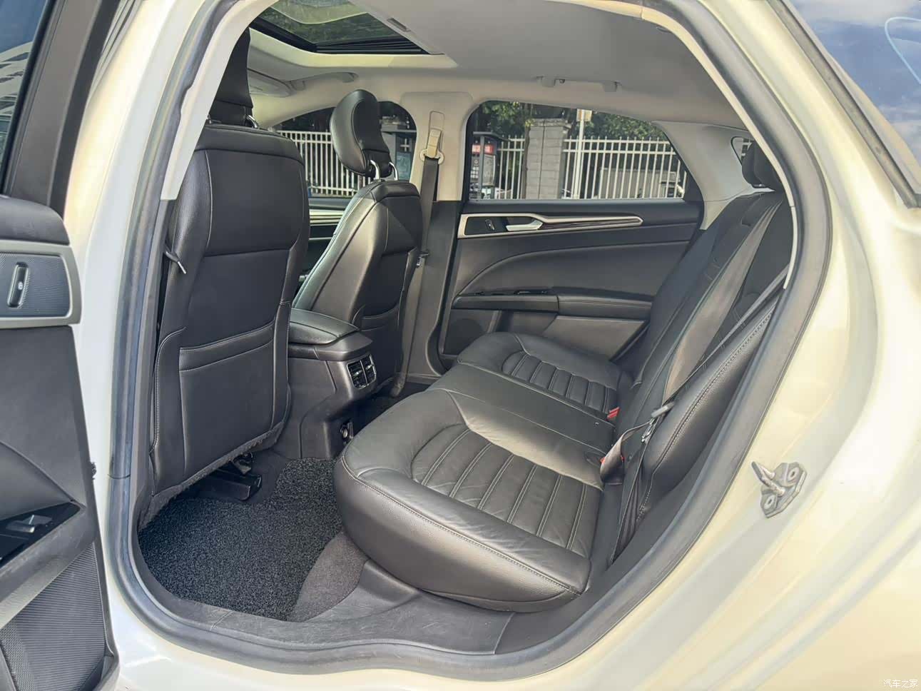 Ford Mondeo, 2014 6