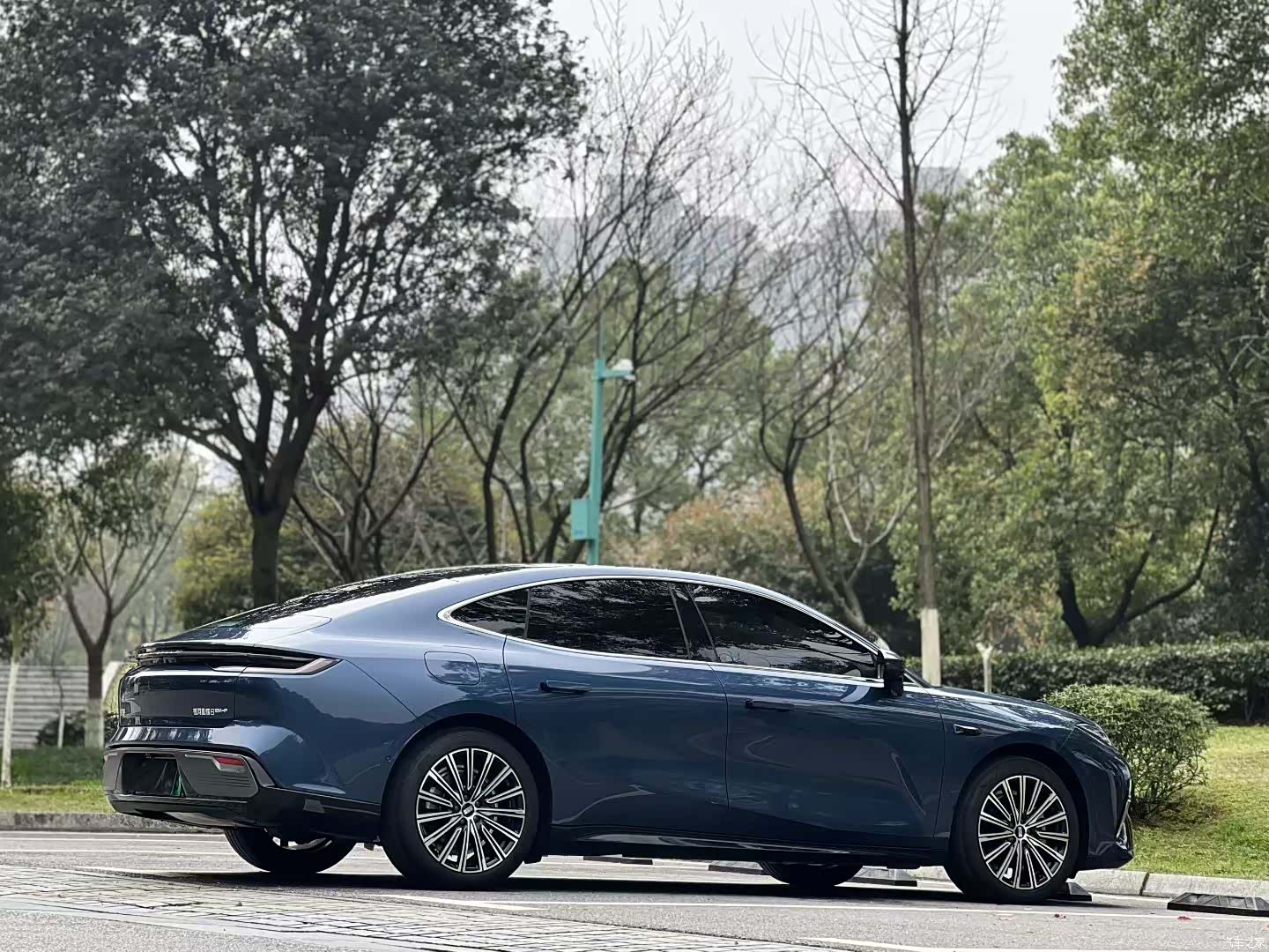 Geely 8, 2025 9