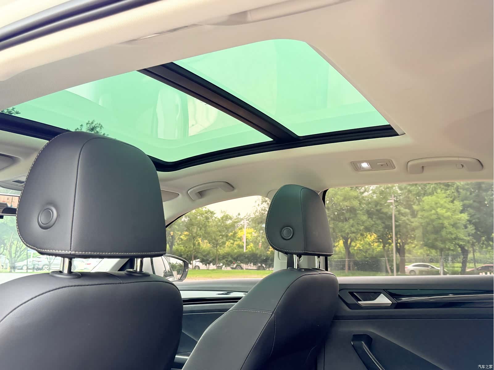Volkswagen T-ROC, 2019 8