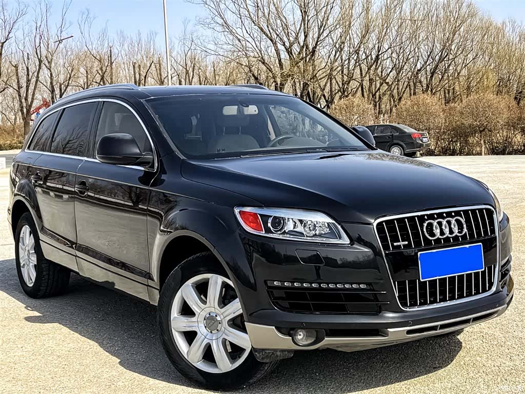 Audi Q7, 2009 3