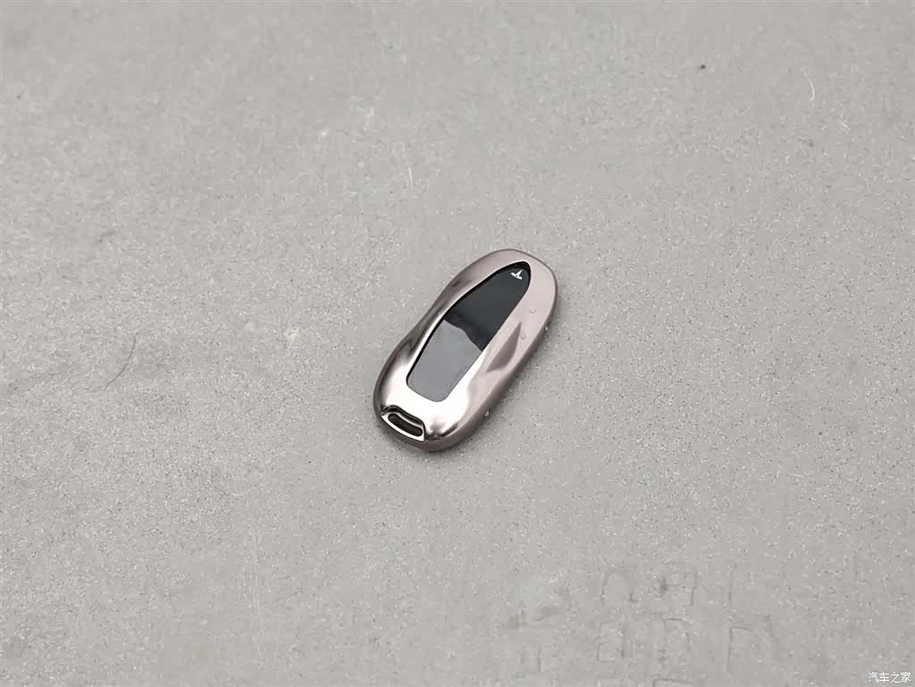 Tesla Model Y, 2021 12