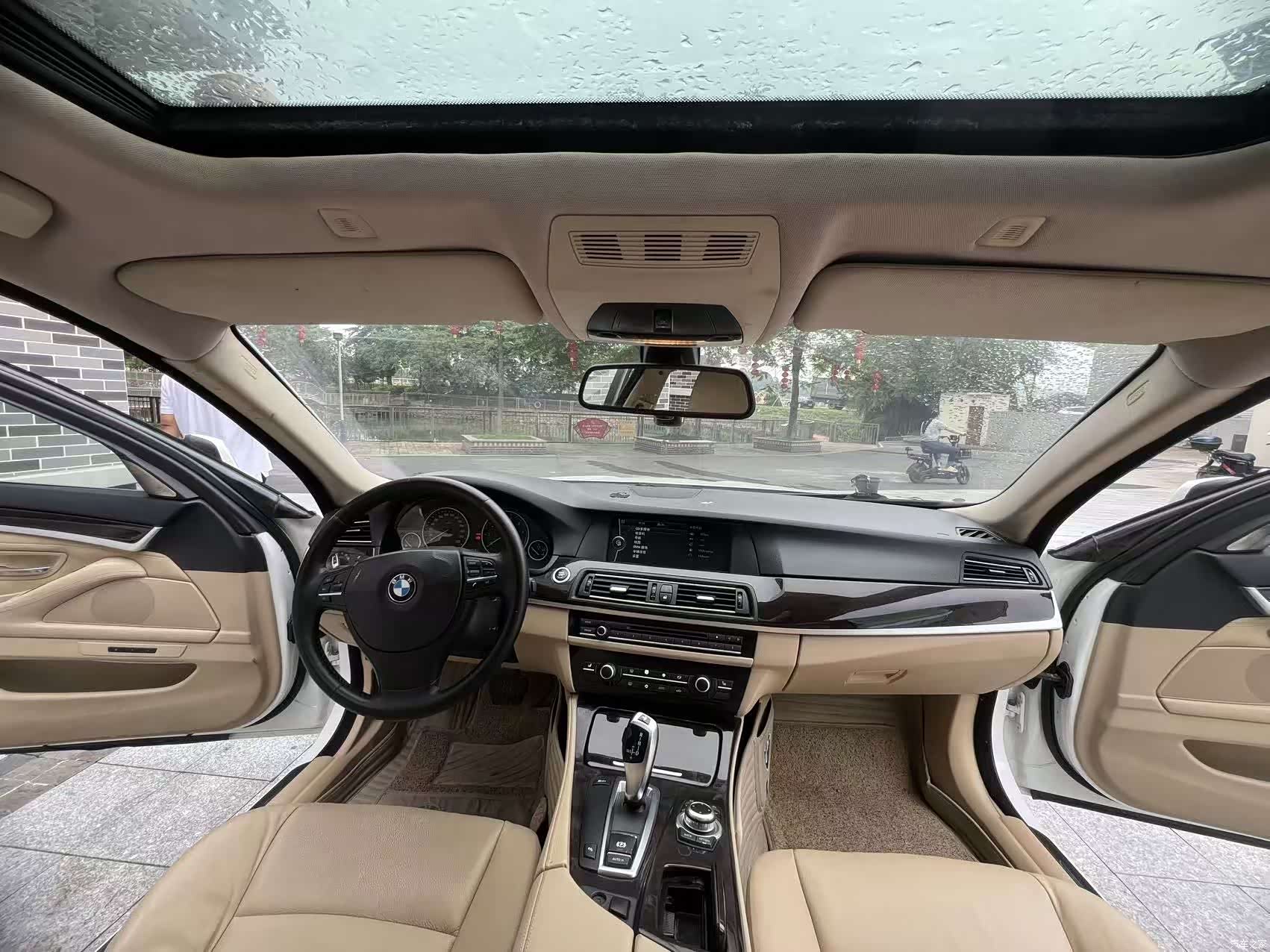 BMW 5 Series, 2011 8
