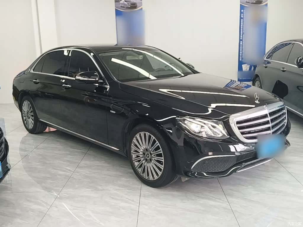 Mercedes-Benz E-Class, 2020 4
