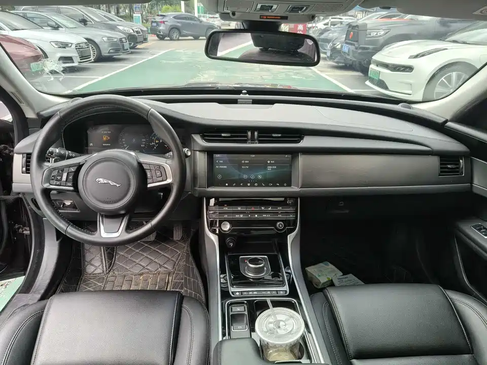 Jaguar XFL Jaguar XFL