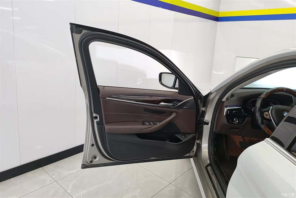 BMW 5 Series, 2020 7