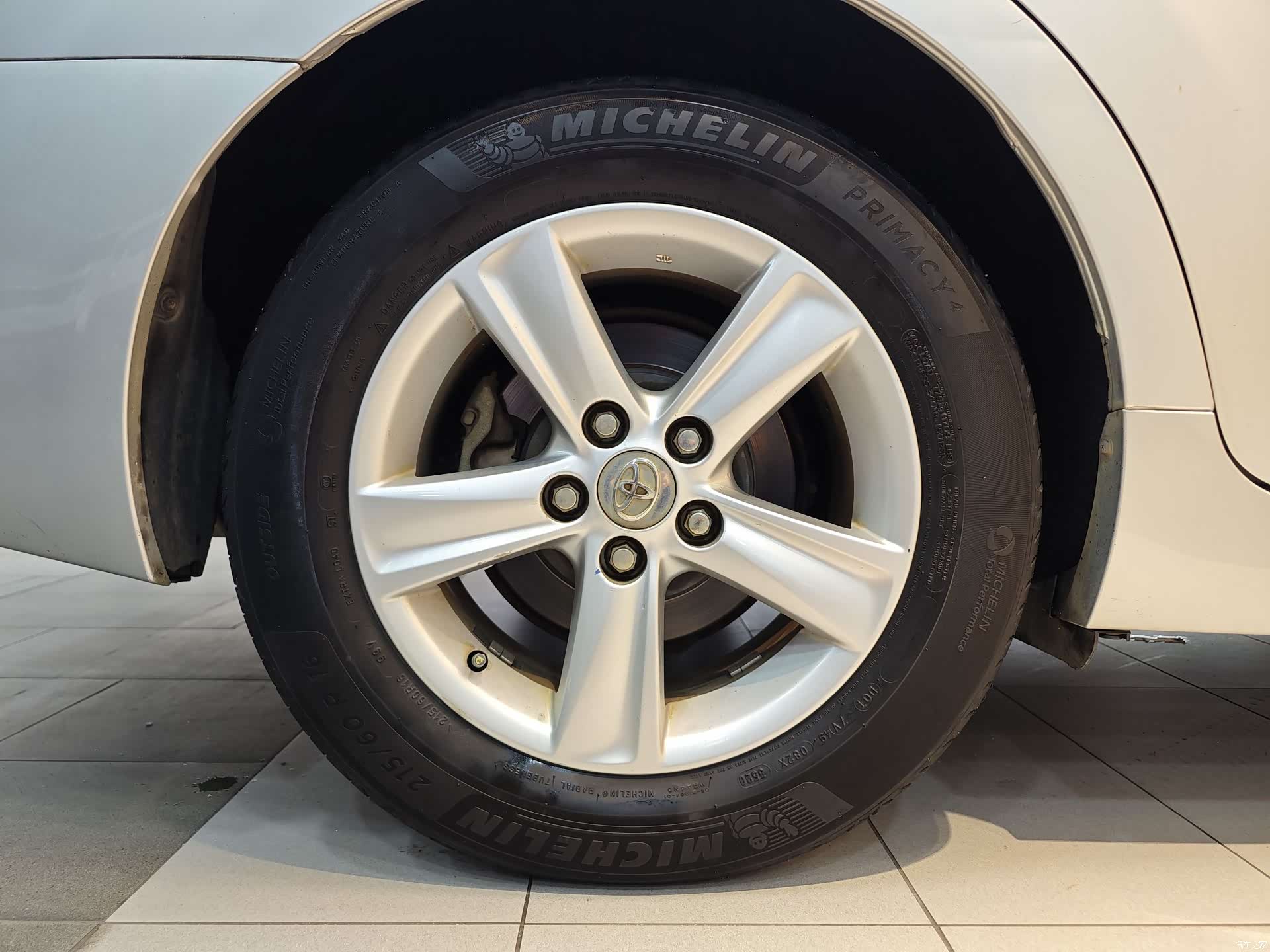 Toyota 2.5S, 2015 31