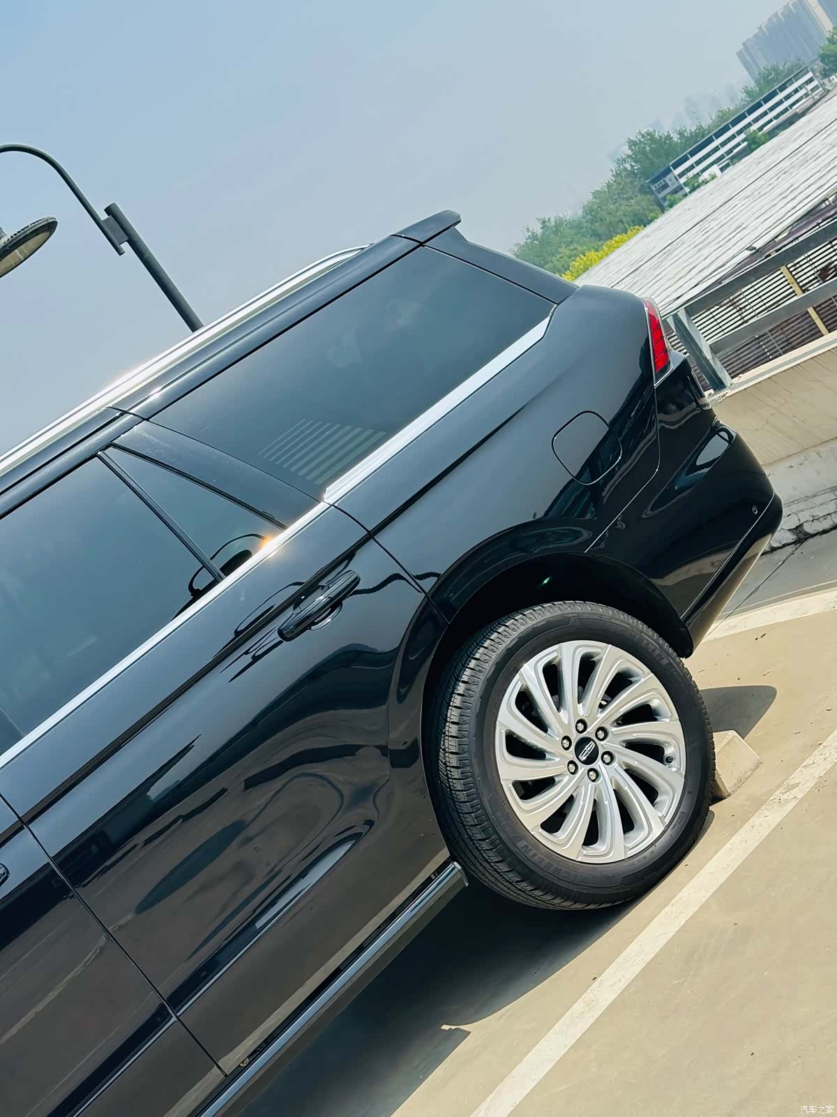 Lincoln Navigator, 2025 9