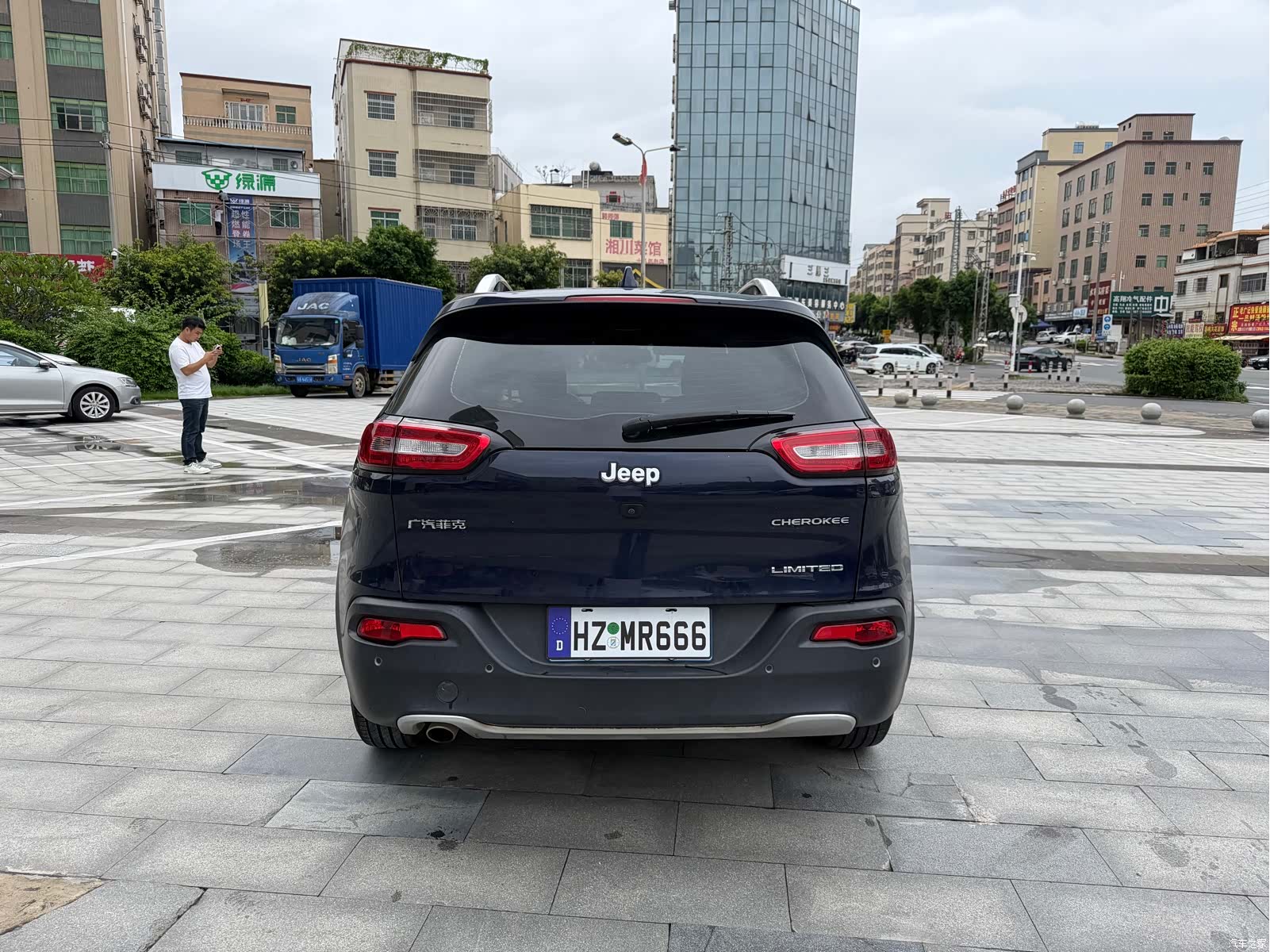 Jeep Cherokee, 2017 8