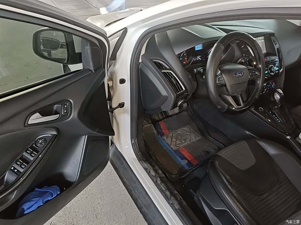 Ford Focus, 2016 16