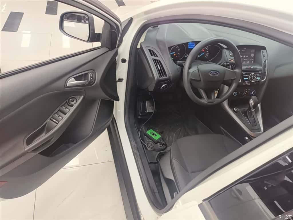 Ford Focus, 2019 16